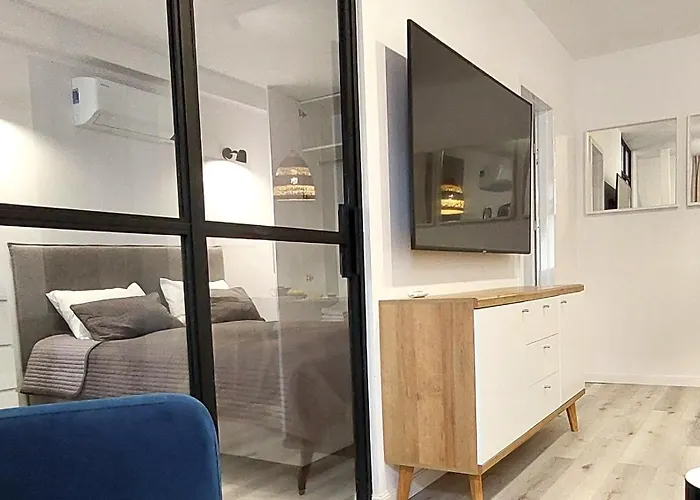 Grodzka 4 - Stary Rynek *