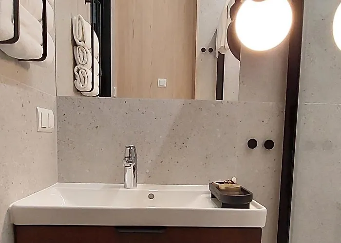 Grodzka 4 - Stary Rynek *